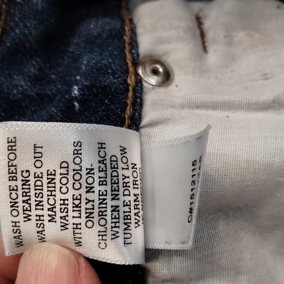 Altar'd State bleached washed fringed shorts size 31 distressed raw hem - Picture 6 of 6